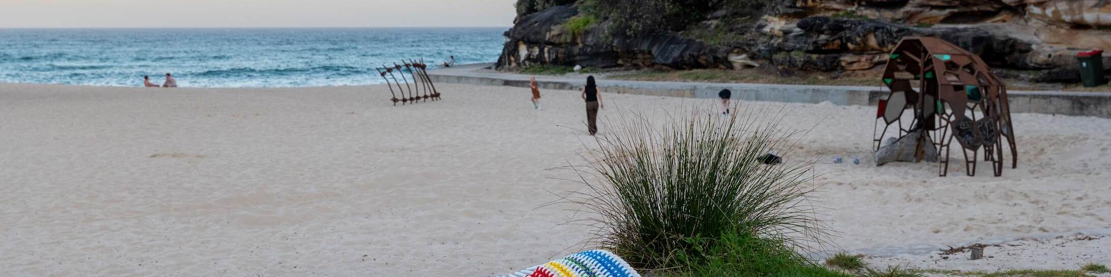 Brett_Fleur_Flying Carpet (Magic Loom)(sideview)_FlyingCarpet(MagicLoom)_DVarrica